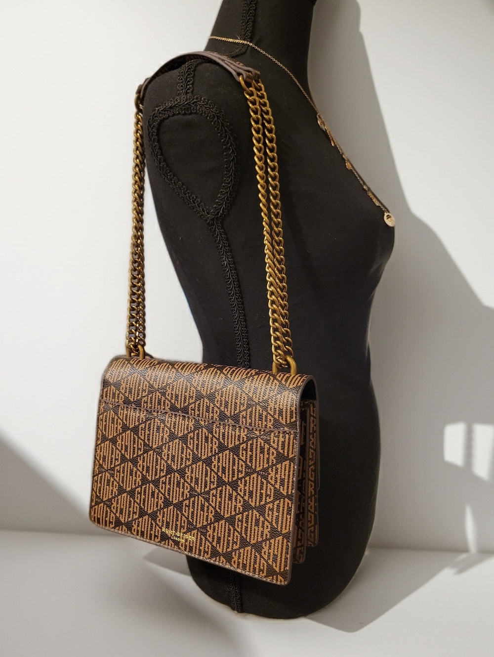 KURT GIGER London Eagle Head Monogram Cross/ Shoulder Bag NWOT - Picture 13 of 15